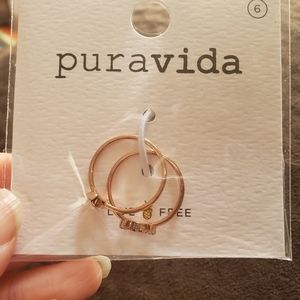 Pura Vida size 6 gold tone ring set